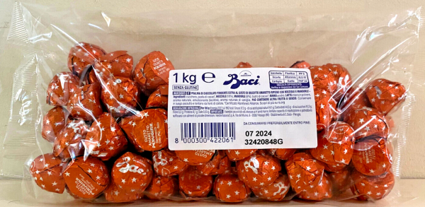 Baci® Perugina® Praline Bulk mit Amaretto Aroma und Mandelstückchen 1000g MHD 07/2024